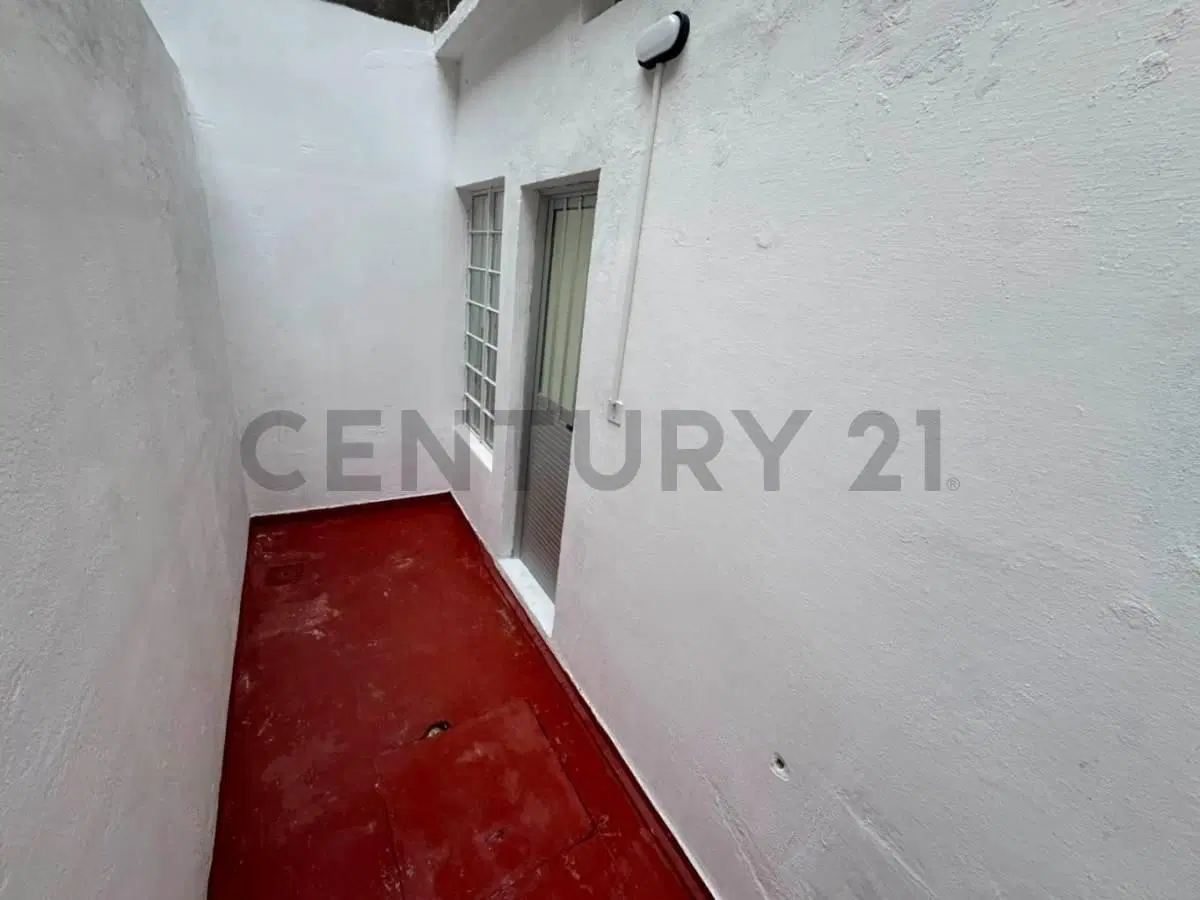 A estrenar - 2 dormitorios-2 patios- GC bajos- prox rambla -Sarandi Cuidad Vieja 8