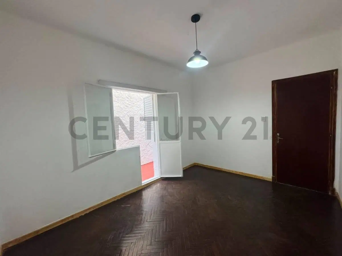 A estrenar - 2 dormitorios-2 patios- GC bajos- prox rambla -Sarandi Cuidad Vieja 5
