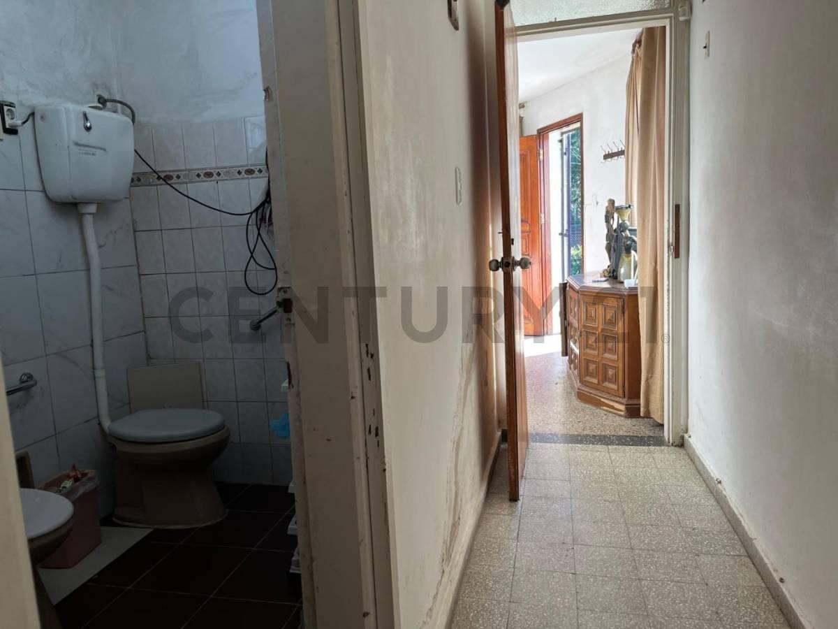 Foto de casa en médanos de solymar, 600m de la playa. 720m2 en esquina. 3, imagen 5