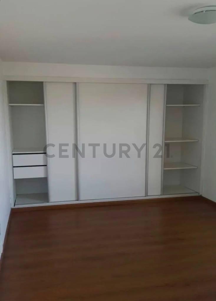 Foto de APARTAMENTO en Pocitos AL FRENTE con balcon / Nuevo / Con Placards, imagen 1