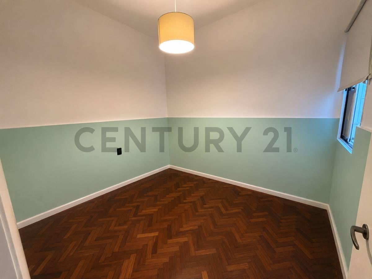 Foto de Venta Casa PH | Malvín Sur | 2 dormitorios 1 baño | jardín y patio | Apto Banco, imagen 3