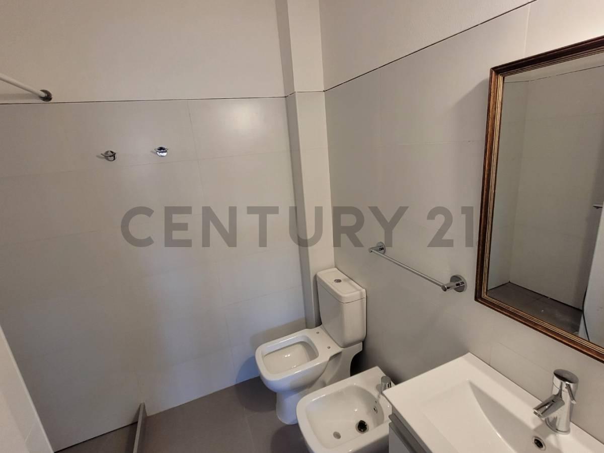 Foto de ALQUILER APARTAMENTO TIPO CASA, 2 DORMITORIOS, JARDÍN ANTEL ARENA VILLA, imagen 3
