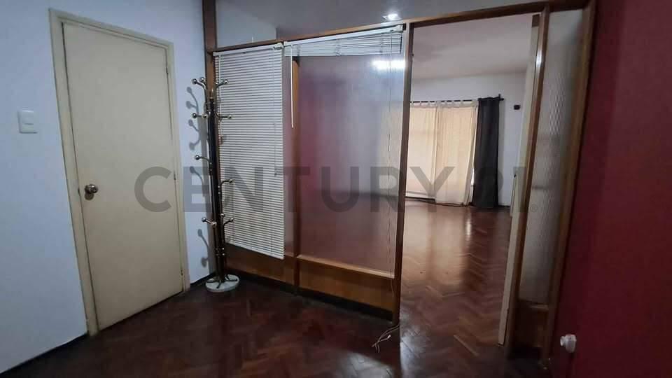 Foto de Alquiler/Imperdible OFICINA,CONSULTORIO- INTERNO/ Próx.IMM/ A metros 18, imagen 5