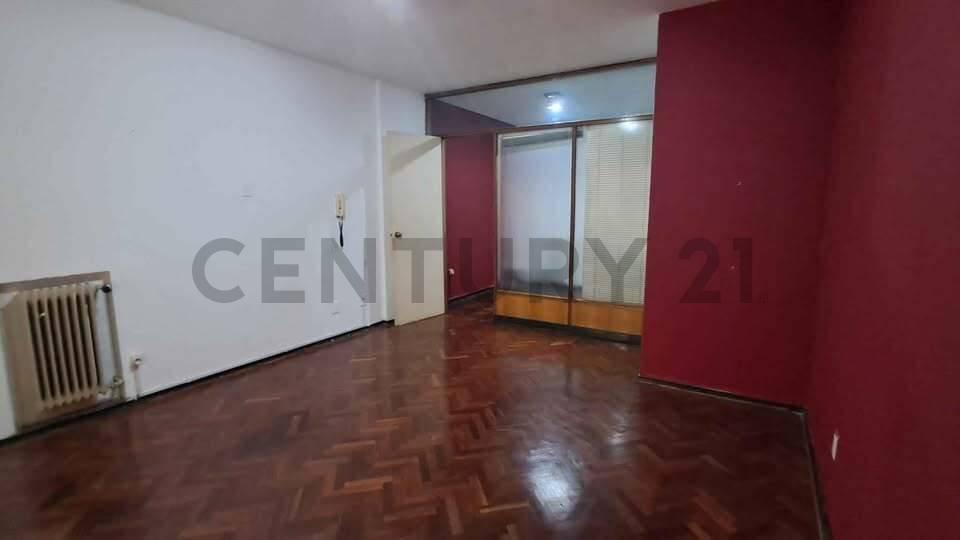 Foto de Alquiler/Imperdible OFICINA,CONSULTORIO- INTERNO/ Próx.IMM/ A metros 18, imagen 3