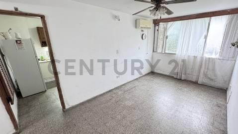 Foto de Apartamento 3 dormitorios, Agustín pedroza y daniel granada en complejo, imagen 2