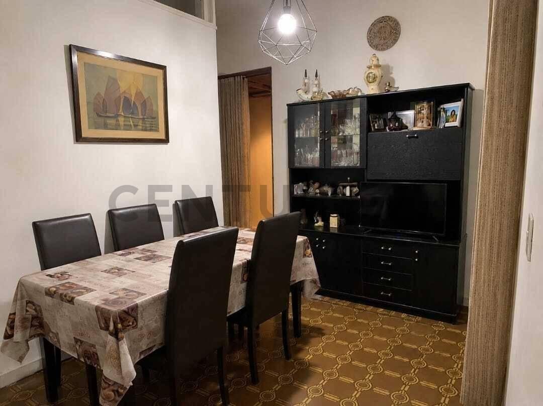Foto de Venta inversión/vivenda/Permuta/1er piso x escalera/2dor/2cuadras, imagen 2