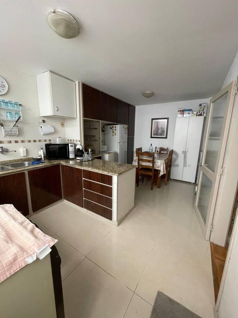 Foto de Venta Casa en Cordon. 2 plantas.3 dormitorios.3 baños.Garaje.118 m2, imagen 4