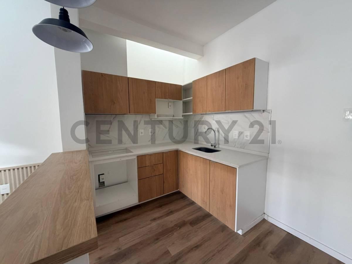 Foto de Casa a ESTRENAR/Reciclada/mt Bulevar Artigas/Cochera 2 autos/Terraza y, imagen 1