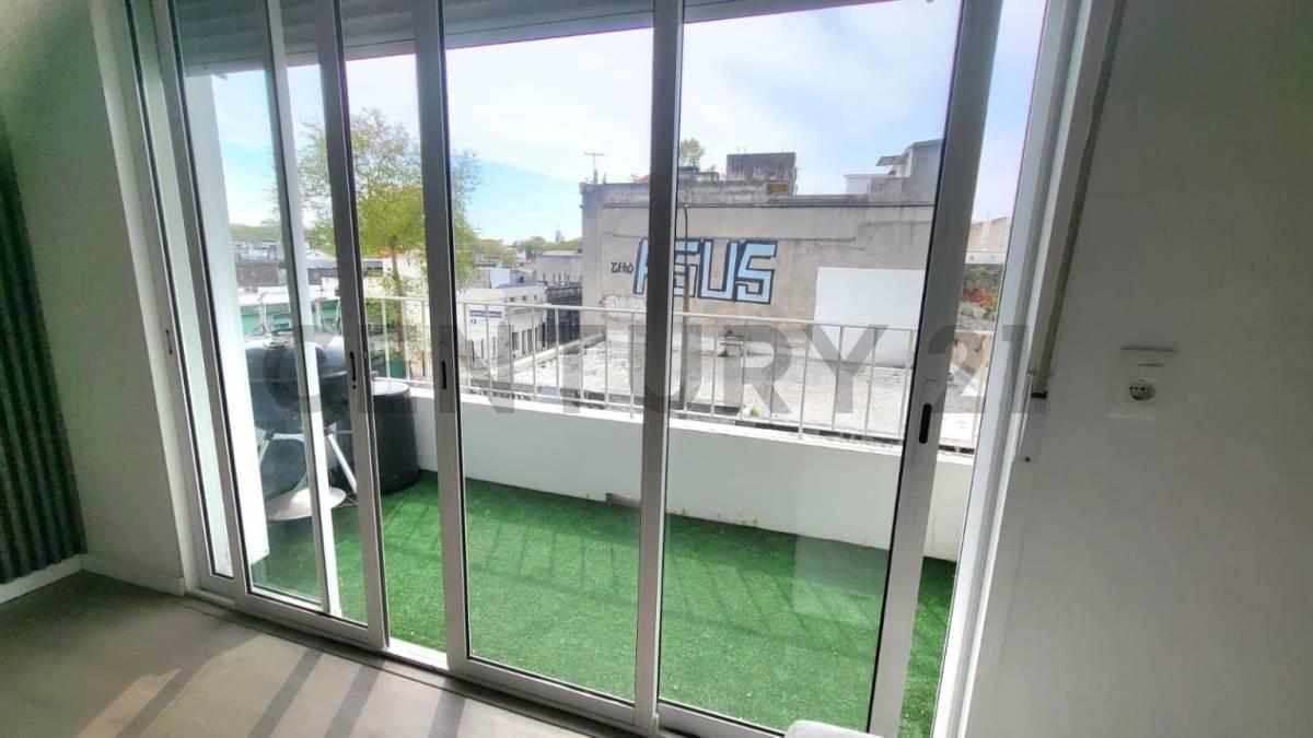 Foto de Apartamento al Frente Venta Cordón a 2 de Yaguarón 2 Dorm Balcón Acepta, imagen 4