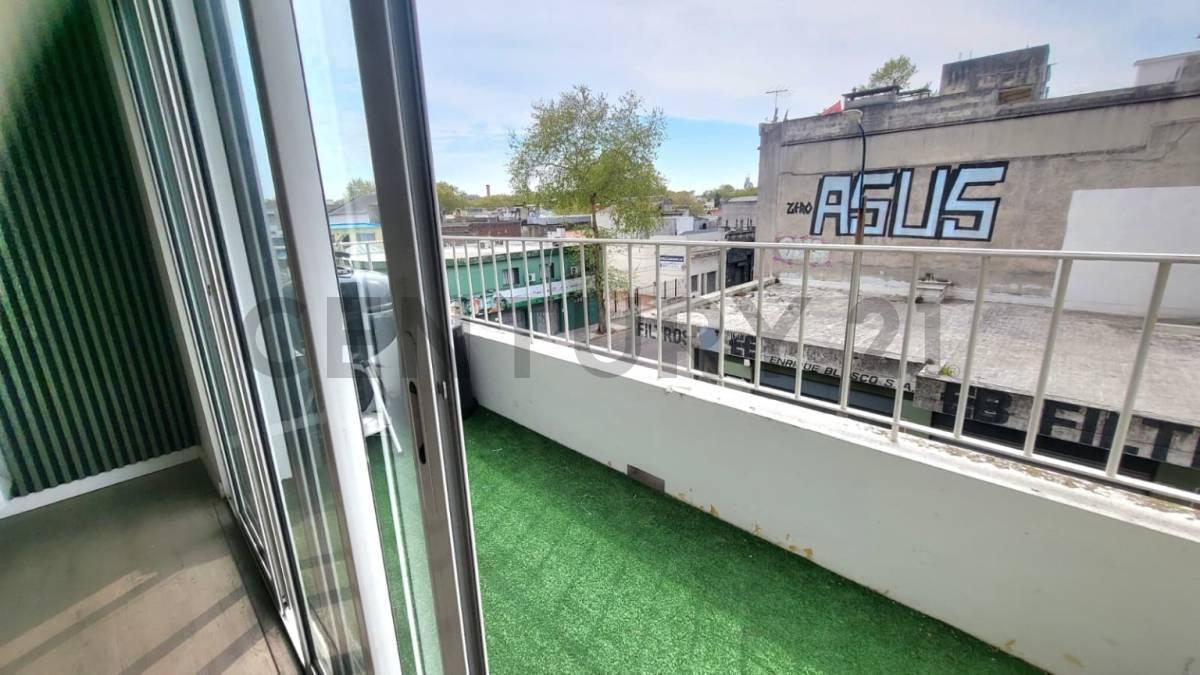 Foto de Apartamento al Frente Venta Cordón a 2 de Yaguarón 2 Dorm Balcón Acepta, imagen 2