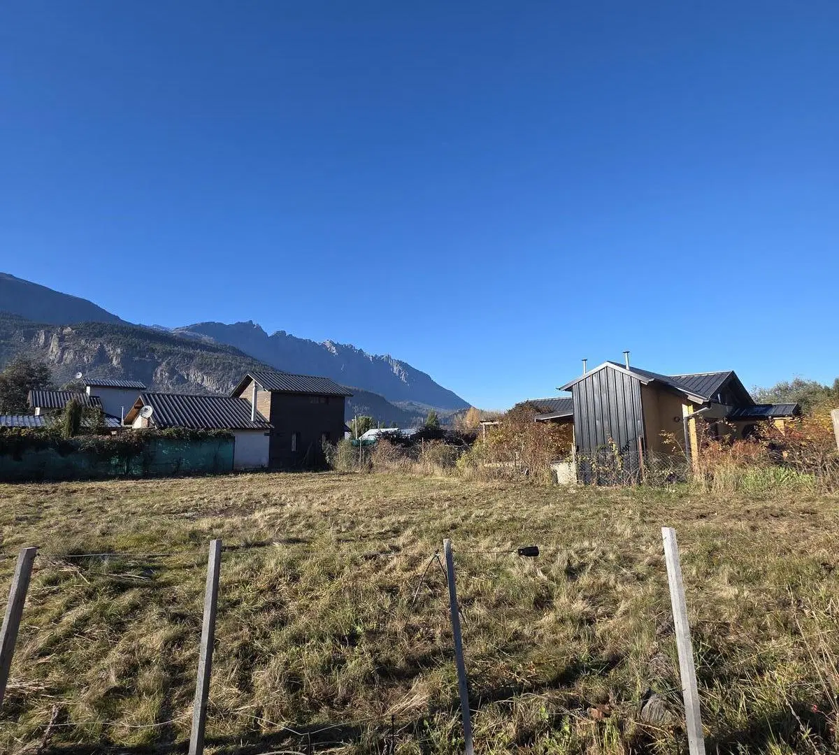 Lote en esquina, Barrio Arrayanes, El Bolsón 2
