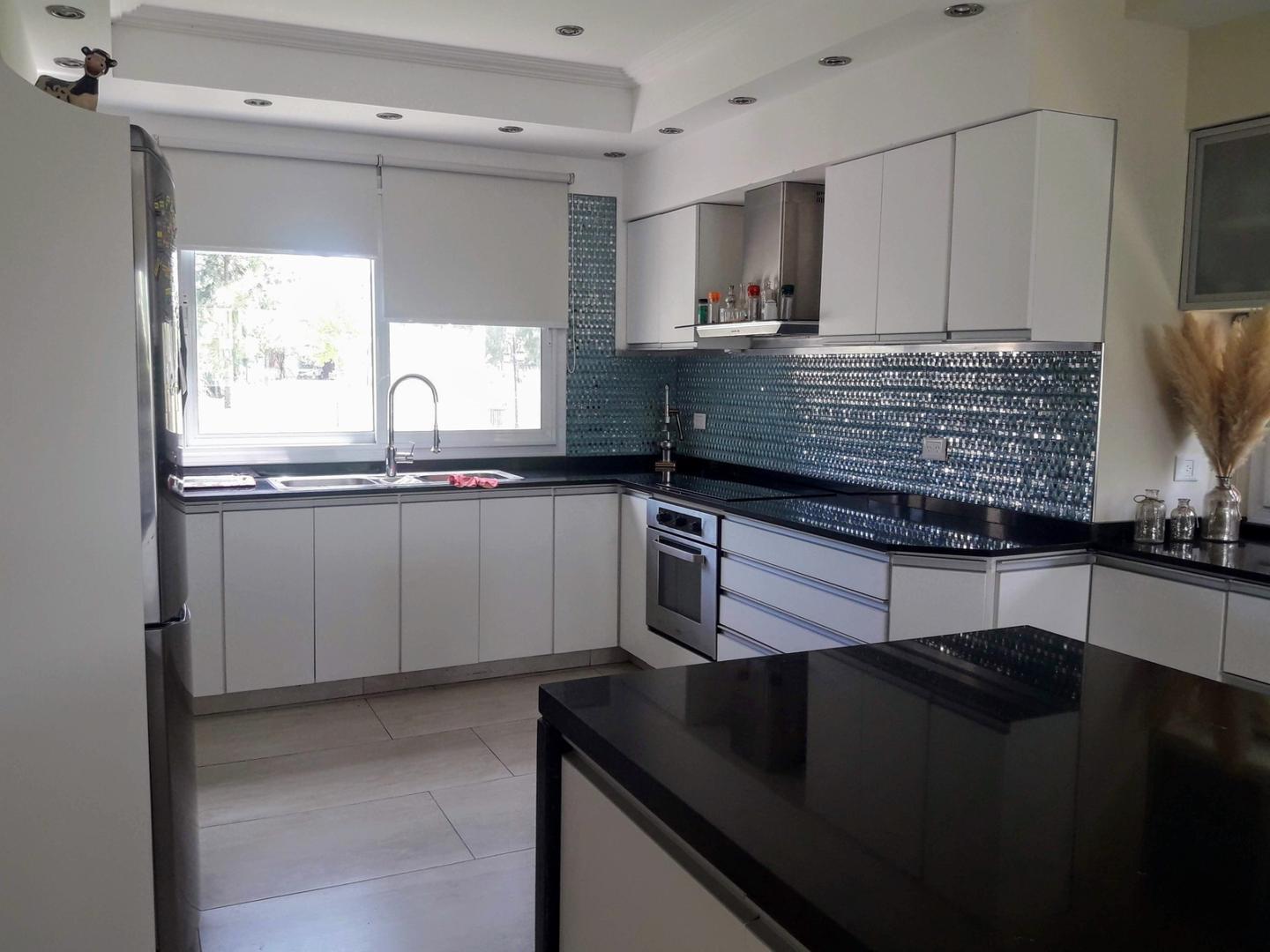 Foto de IMPACTANTE CASA EN COUNTRY PRINCIPADO SOBRE BAHIA PRINCIPAL, imagen 1