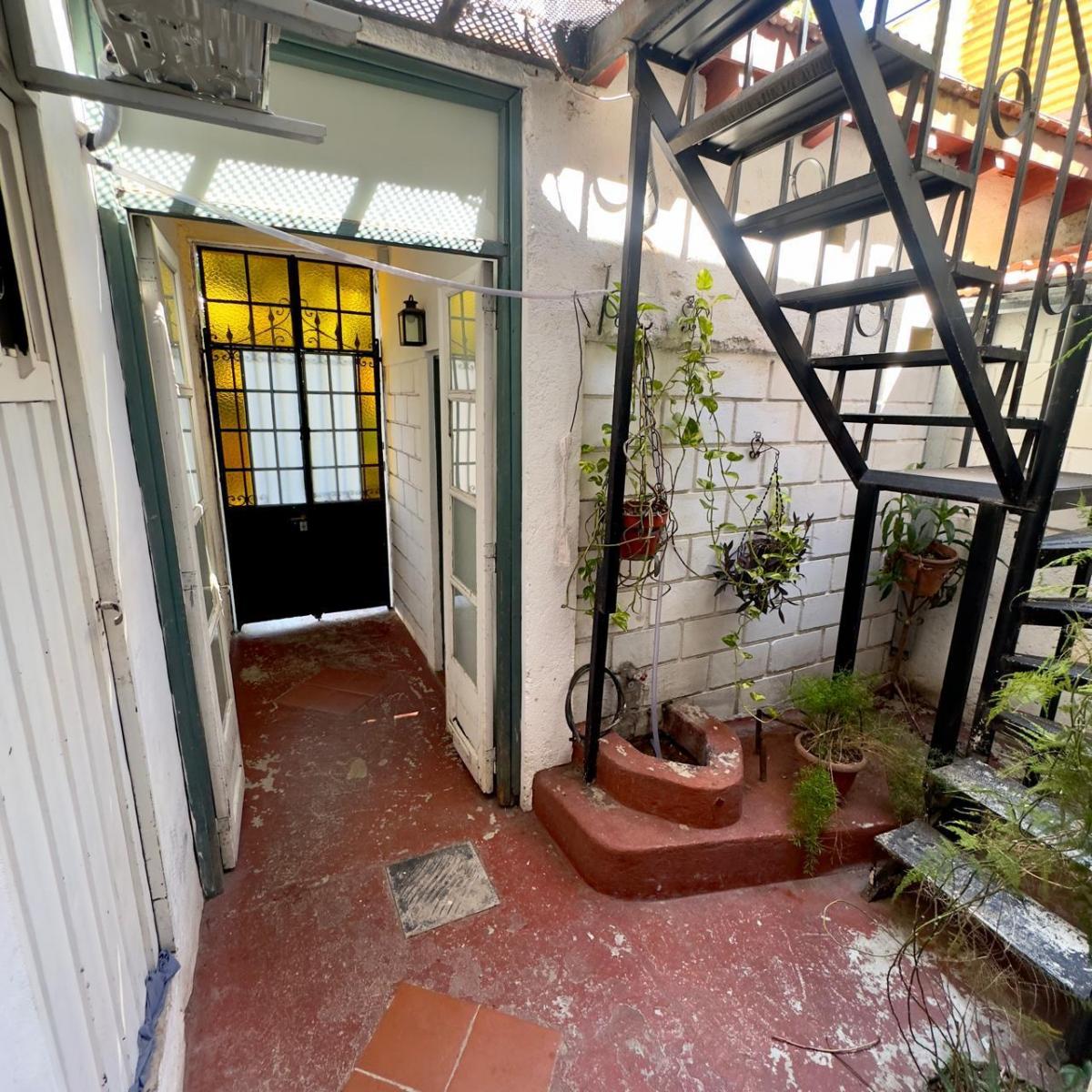 Casa en Venta B° Alta Cba de 3 Dorm. + 2 Dptos de 1 Dor - Patio Grande 5