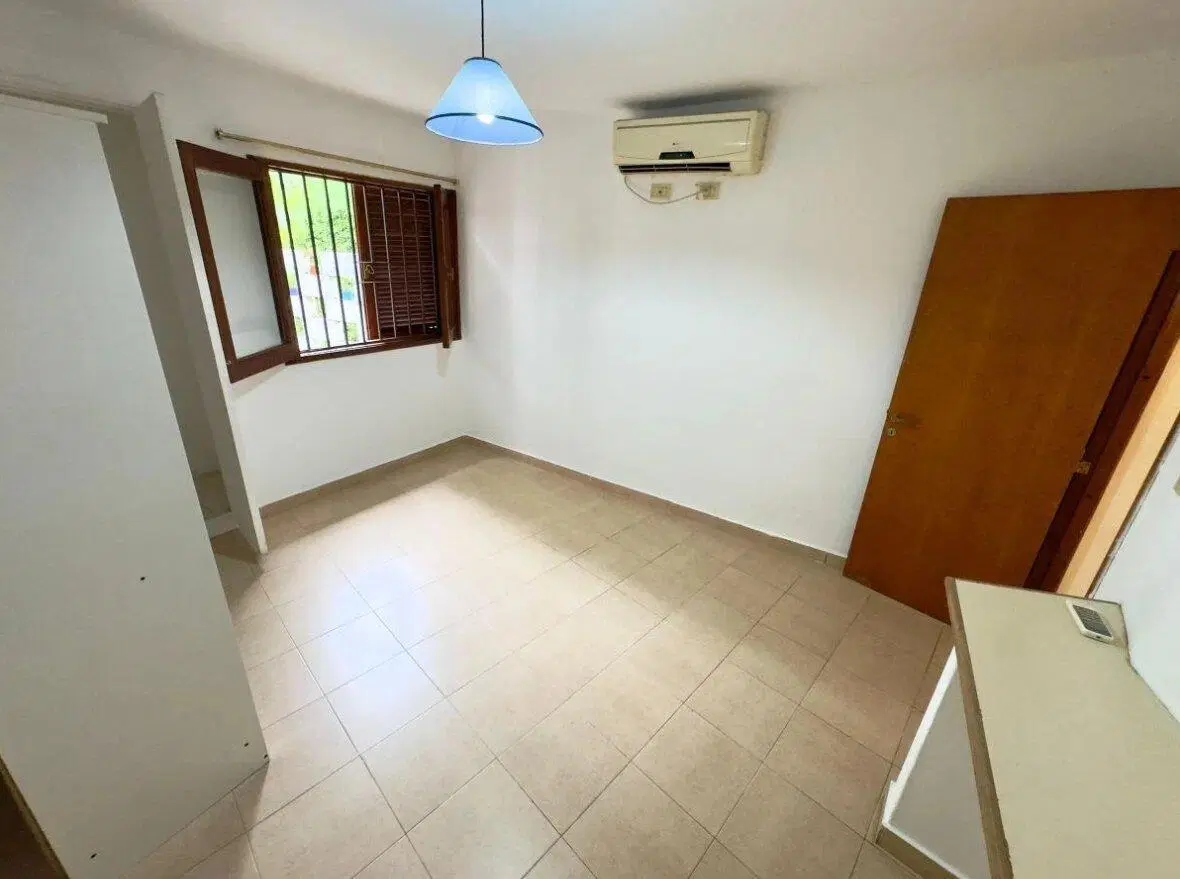 Departamento de 1 Dormitorio en Alquiler Planta Baja Sin Expensas Bv. Los Granaderos Esq R. del Bust 5