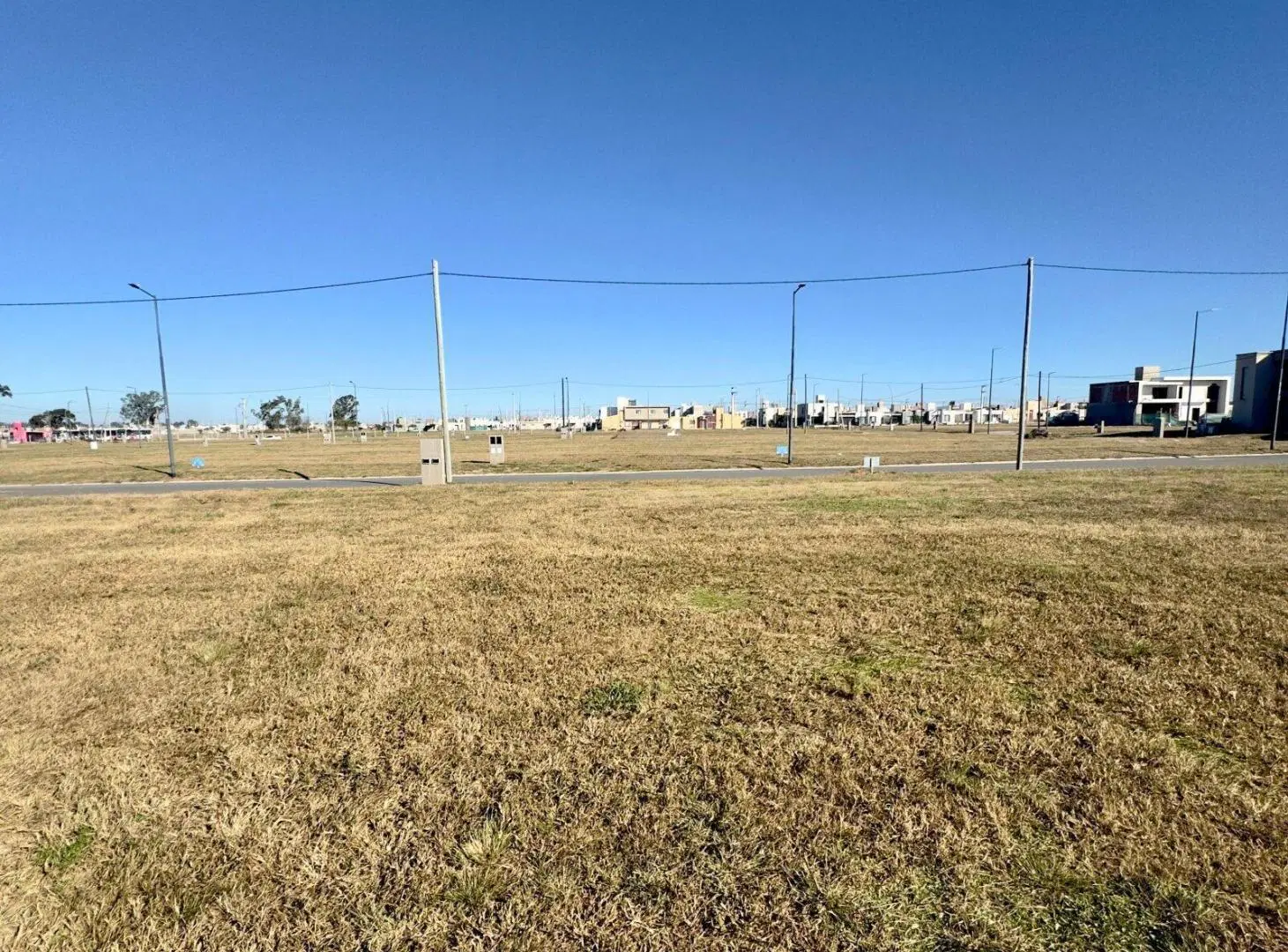 LOTE APTO DUPLEX 350 MTS FONDO NORTE PAMPAS DE MANANTIALES 2