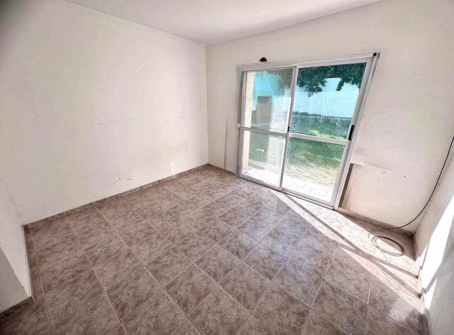 PARQUE CAPITAL CASA EN VENTA 3 DOR + ESCRI PATIO COCHERA 5