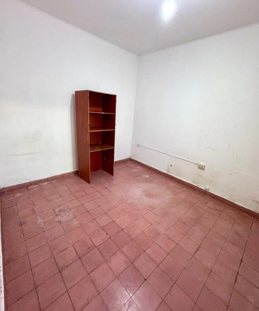 PH EN VENTA P/ REFACCIONAR 2 DOR PLANTA CON PATIO BAJA B° GENERAL PAZ 3