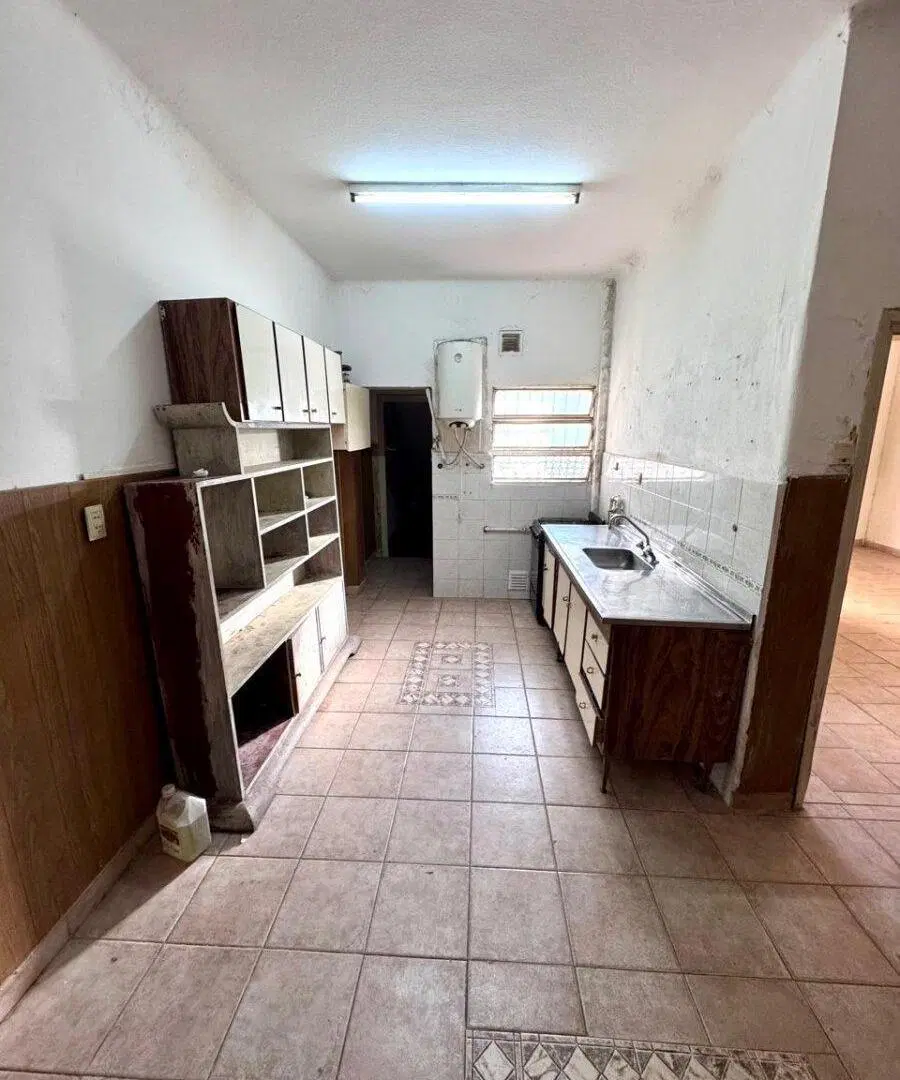 PH EN VENTA P/ REFACCIONAR 2 DOR PLANTA CON PATIO  BAJA B° GENERAL PAZ 3