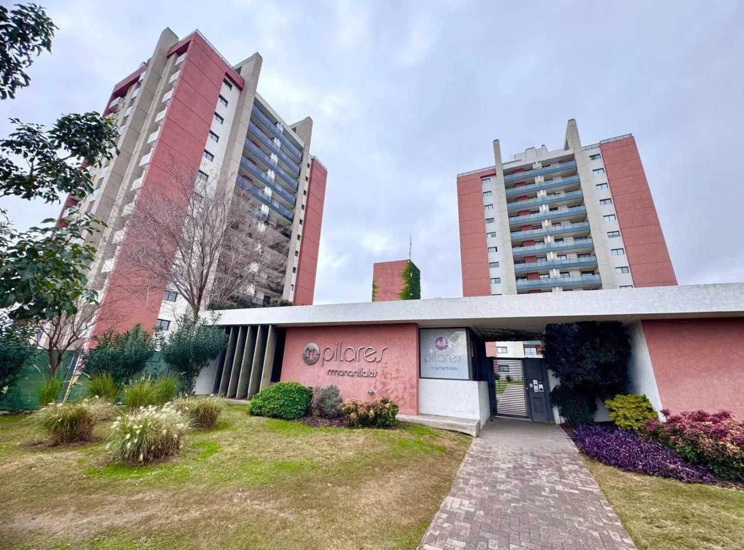 Dpto en alquiler 1 dor balcón asador Pilares de Manantiales 5