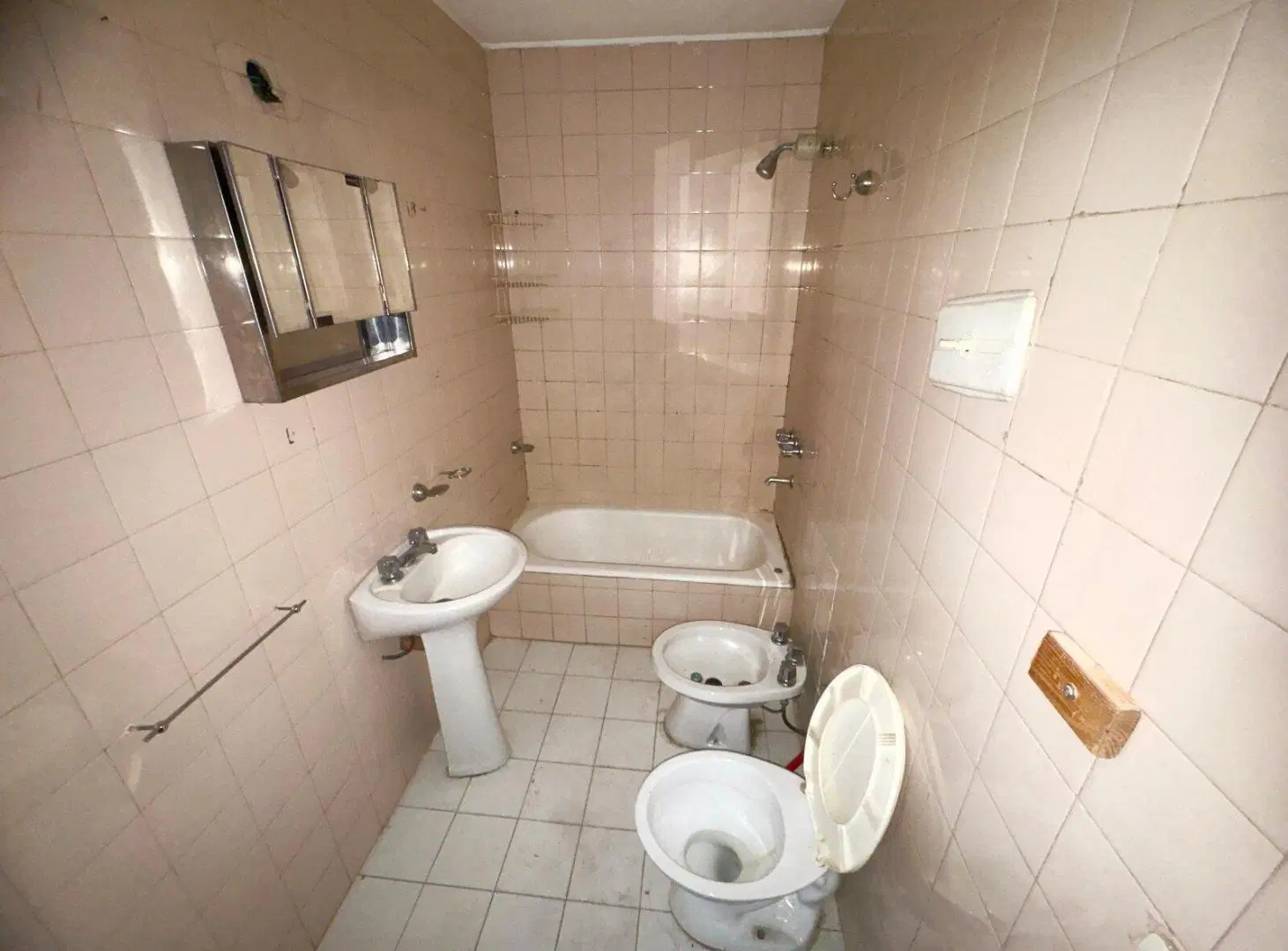 DPTO EN ALQUILER DE 1 DORM BALCON EN 27 DE ABRIL FTE PASEO SOBREMONTE 5