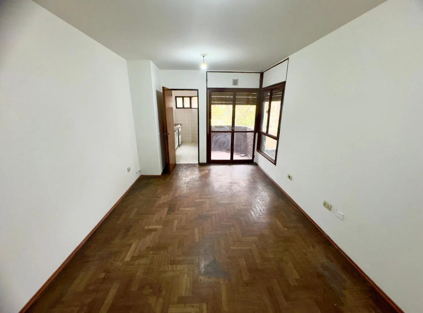 DPTO EN ALQUILER DE 1 DORM BALCON EN 27 DE ABRIL FTE PASEO SOBREMONTE 4
