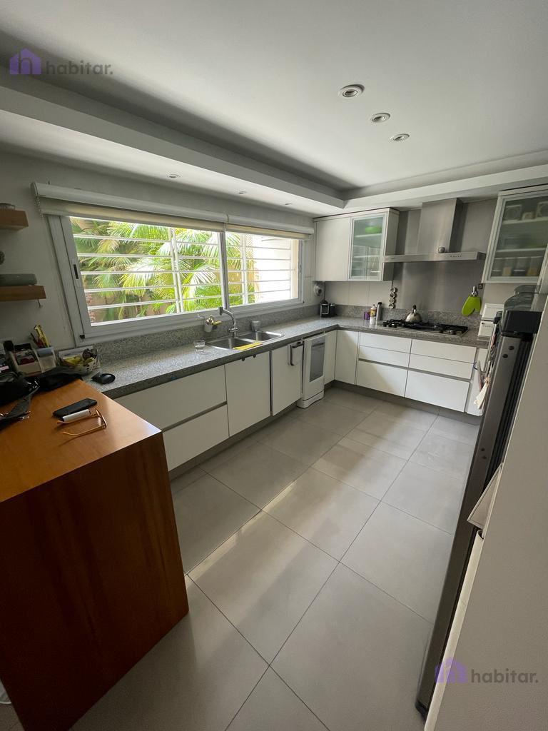 Foto de CASA EN VILLA DEVOTO CON JARDIN, PILETA Y PARRILLA | MUY FUNCIONAL, imagen 2