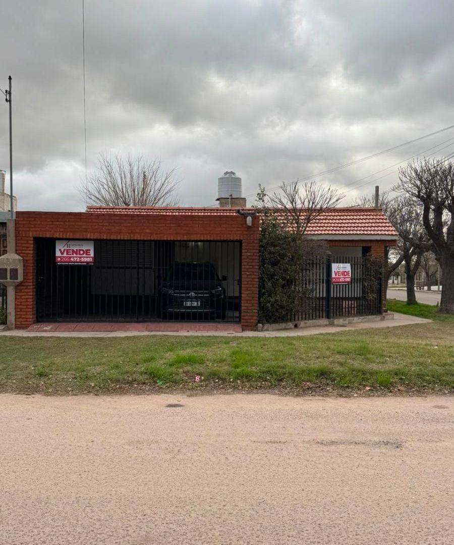 Foto de CASA EN VENTA BARRIO JARDIN SAN LUIS, imagen 2