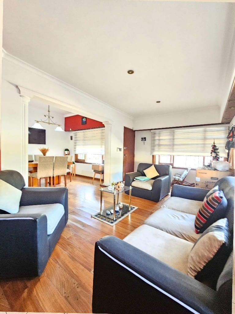 Excelente. Casa en Venta en 158 esq 10 - Berisso, Pcia de Bs As. Apta Banco.