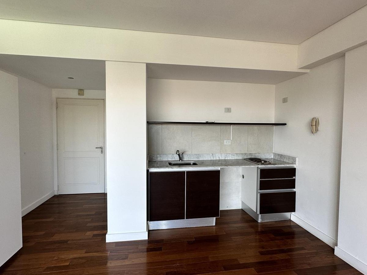 Venta Loft Vista Ciudad con Cochera en Maui Puerto Norte. 2