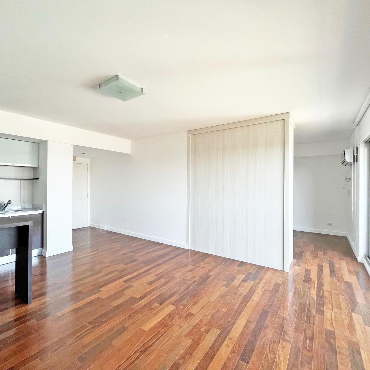 Alquiler - Venta con Cochera Monoambiente Amplio Torre Maui 1
