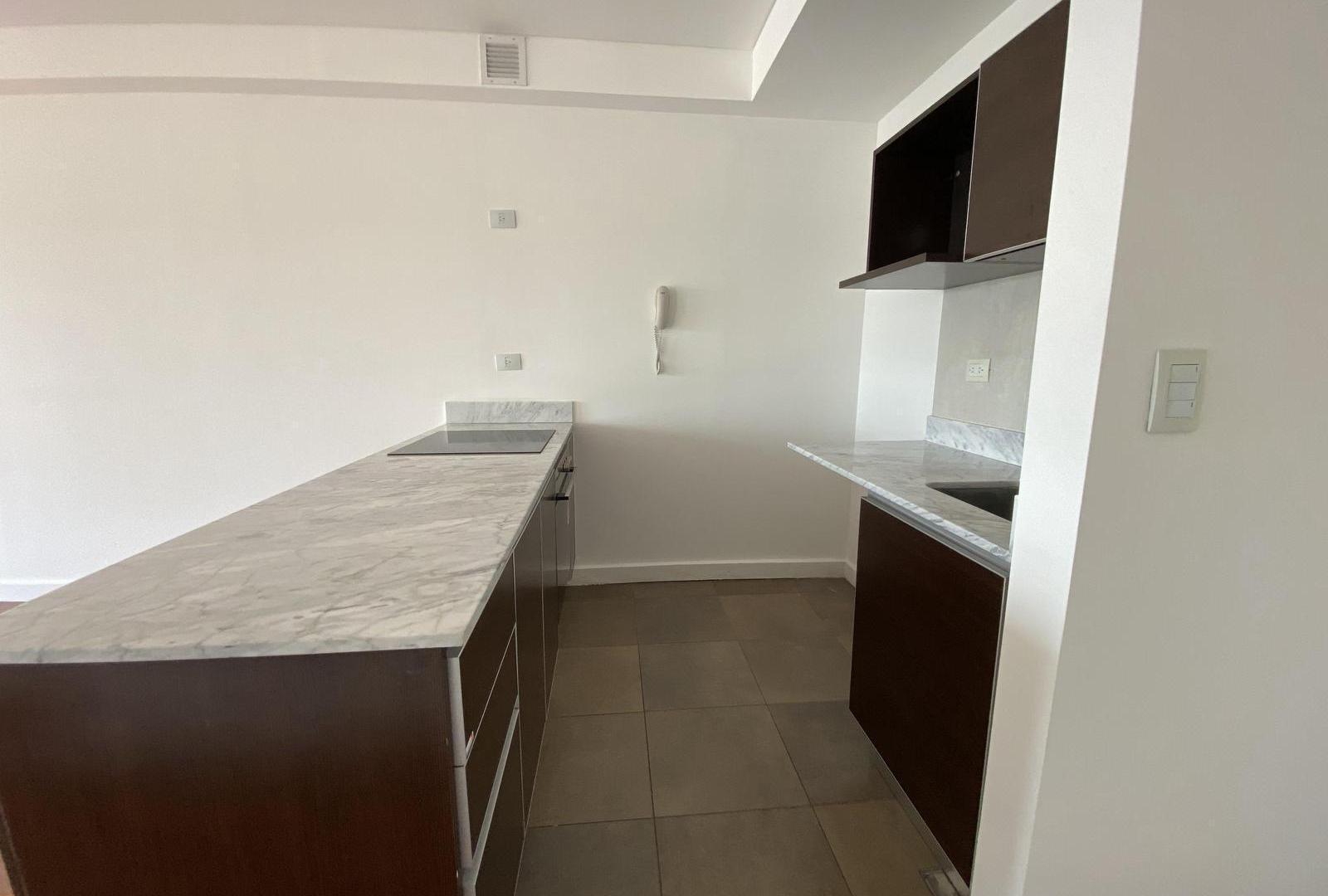 Foto de VENTA 1 DORMITORIO VISTA AL RÍO CON COCHERA Y BAULERA - MAUI PUERTO, imagen 2