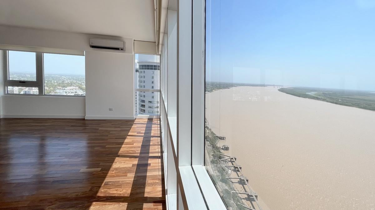 venta 3 dormitorios con dependencia de servicio y cochera torre maui puerto norte rosario