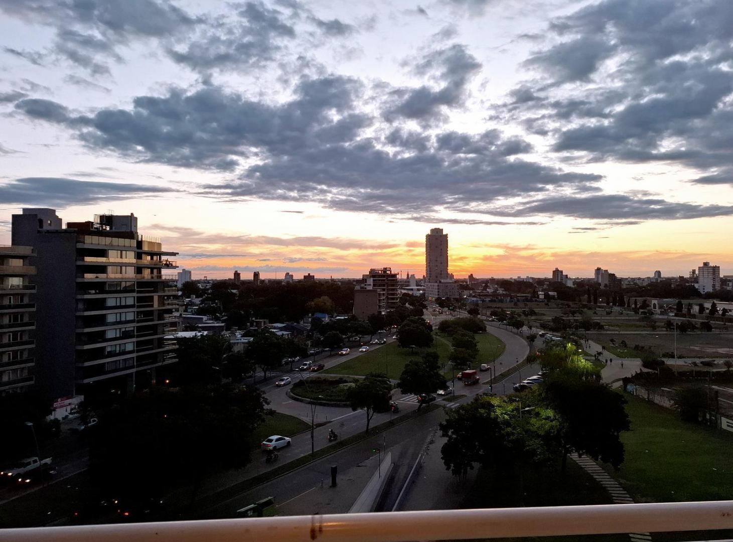 VENTA 1 DORMITORIO   COCHERA   BAULERA EN FORUM PUERTO NORTE