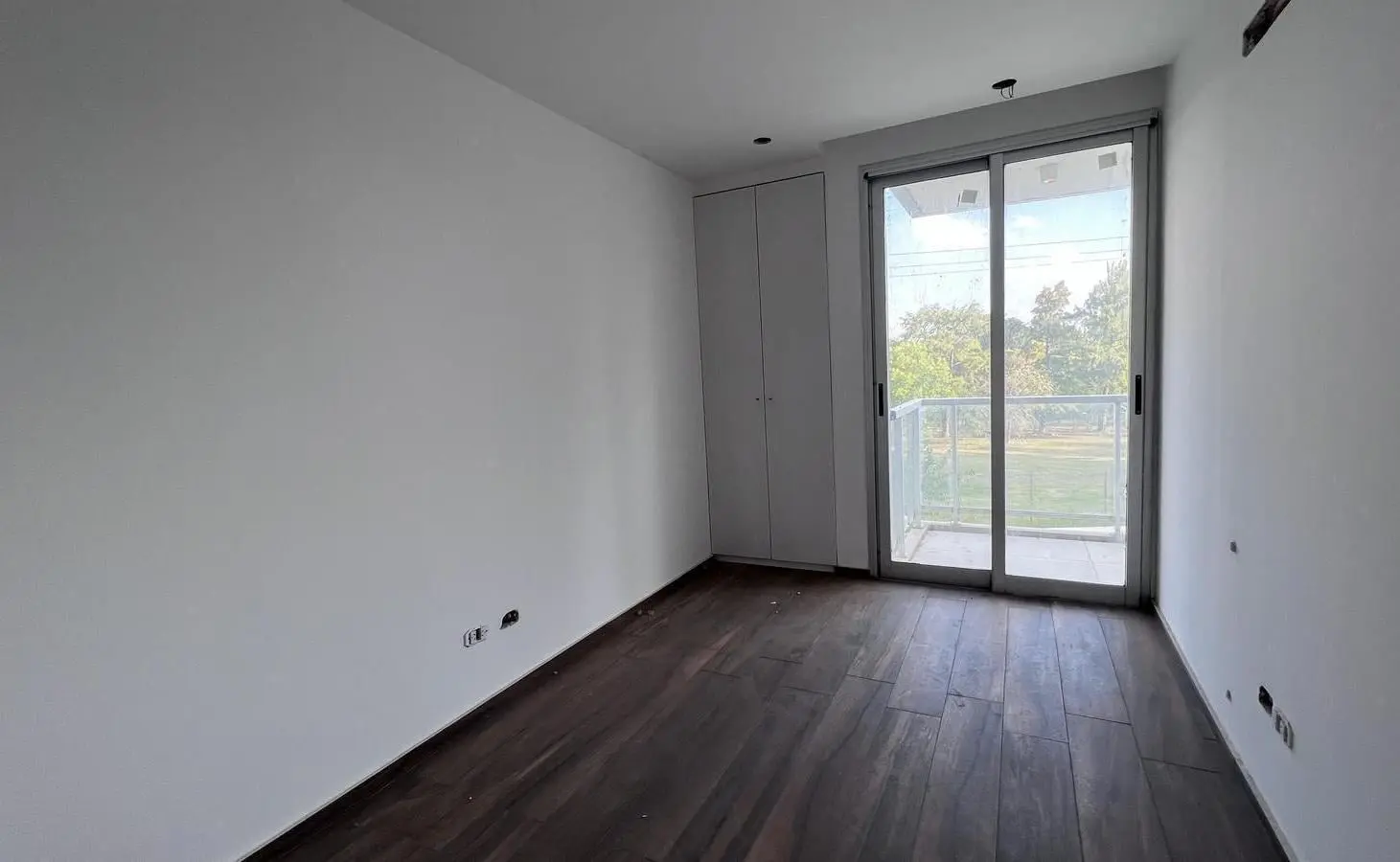 VENTA 3 DORMITORIOS CON  COCHERA DOBLE - FISHERTON VIEW 5
