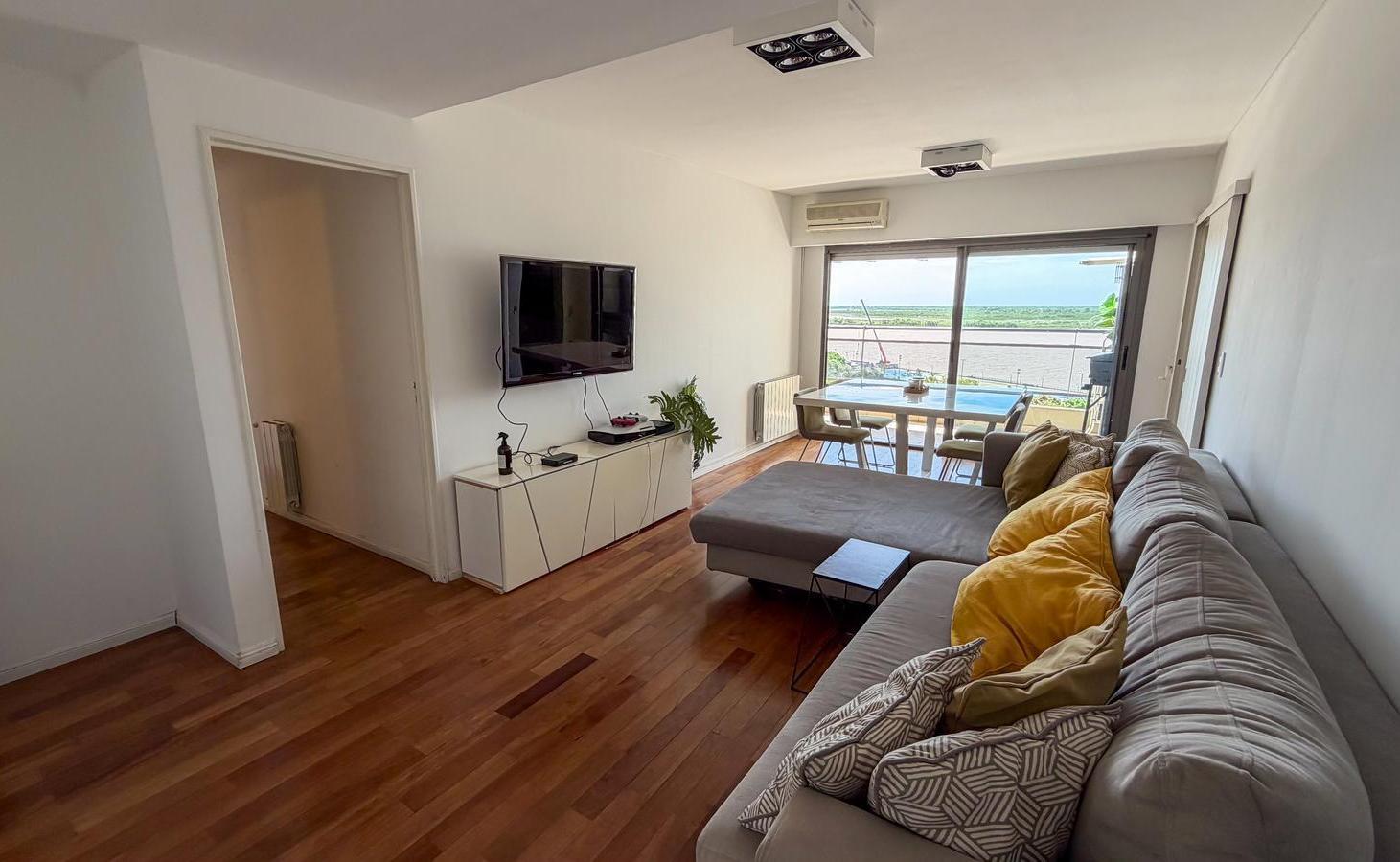 Departamento en VENTA 3 dormitorios con cochera doble vista al rio