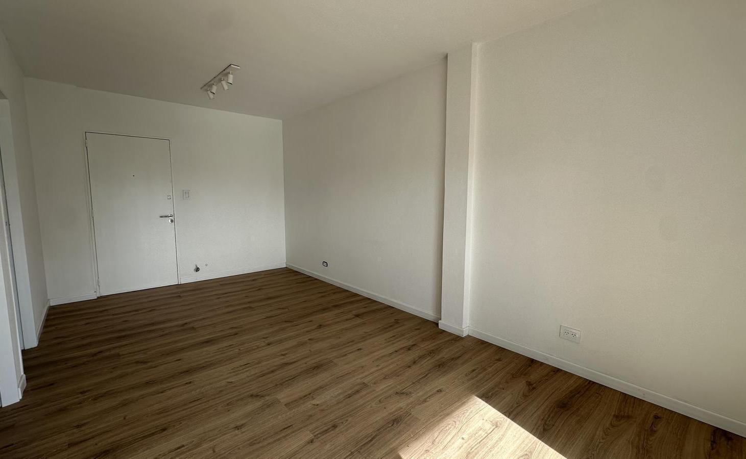 VENTA Departamento 2 DORMITORIOS RECICLADO CENTRICO