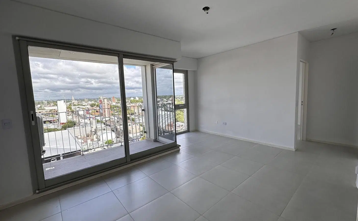 ALQUILER 1 DORMITORIO METRA PUERTO NORTE 4