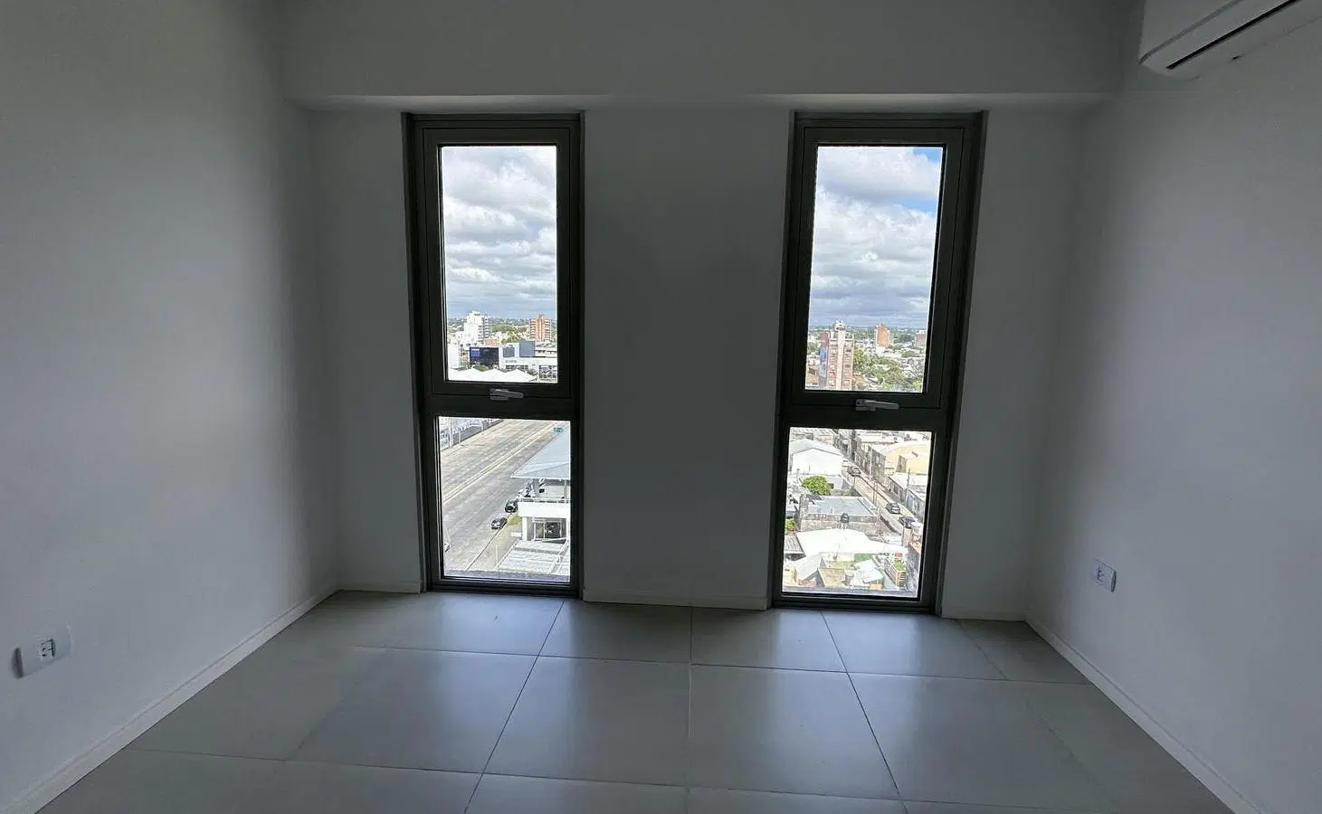 ALQUILER 1 DORMITORIO METRA PUERTO NORTE 5