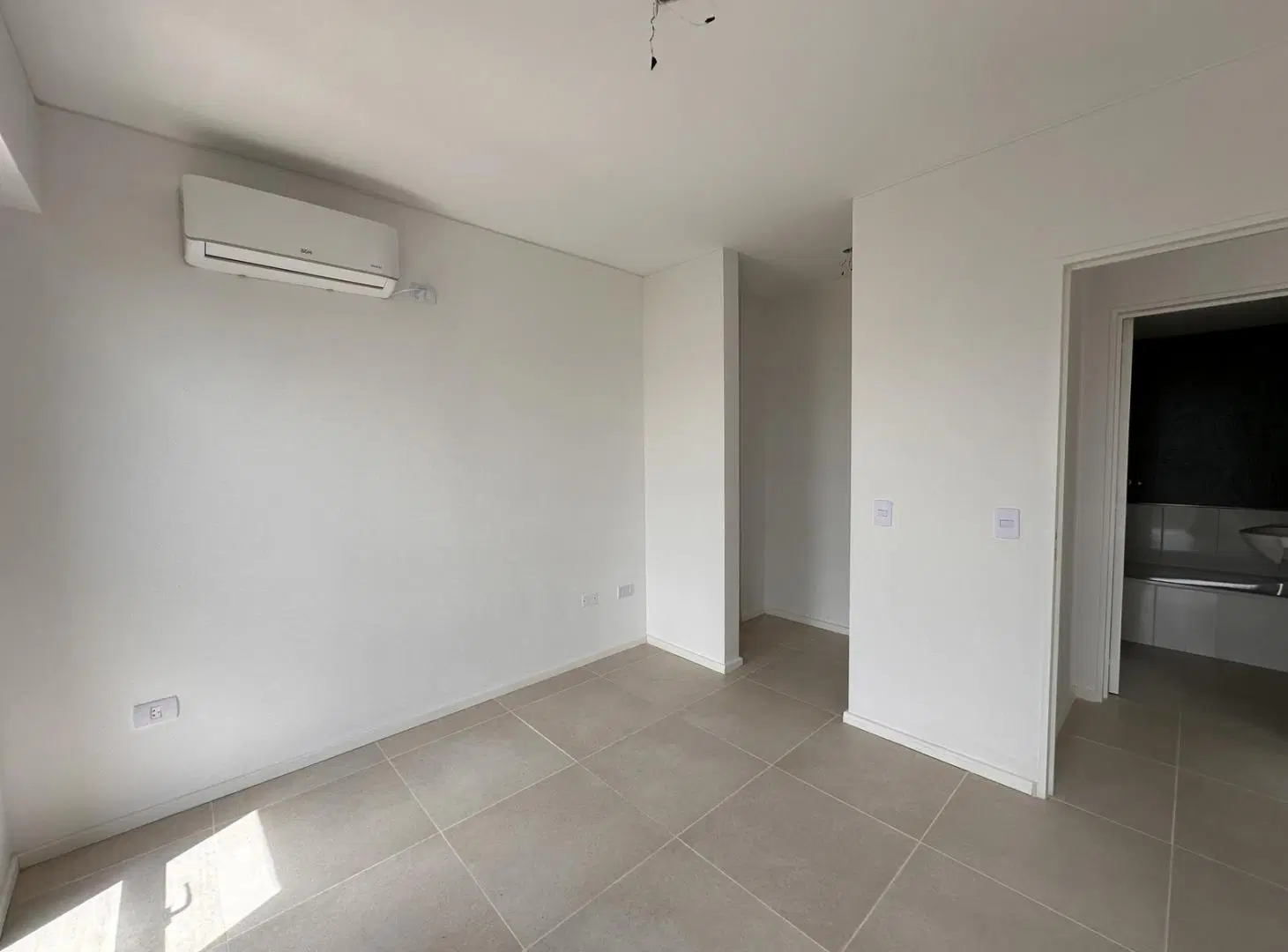 DEPARTAMENTO DE 1 DORMITORIO EN ALQUILER PISO 15 METRA PUERTO NORTE 3
