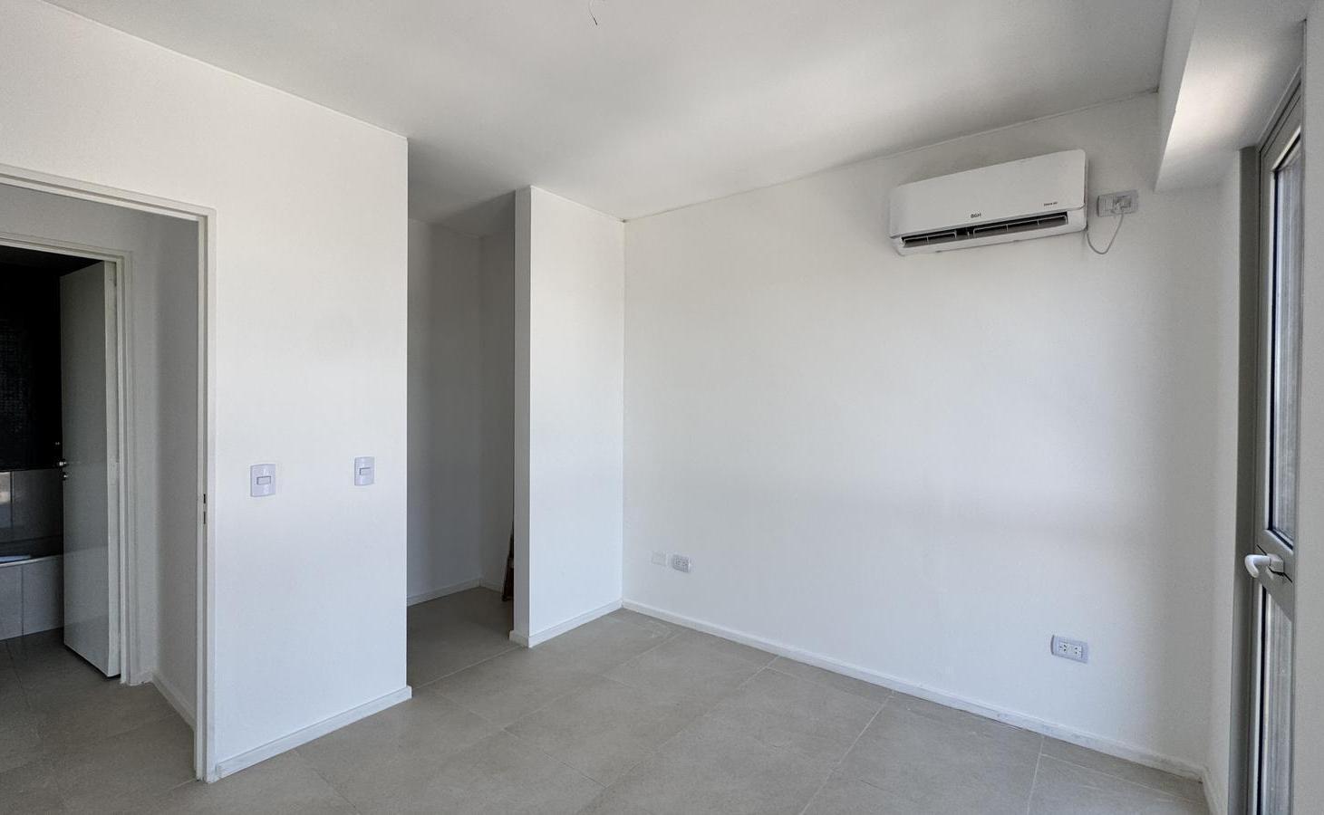 Foto de ALQUILER 1 DORMITORIO CON COCHERA METRA PUERTO NORTE, imagen 3