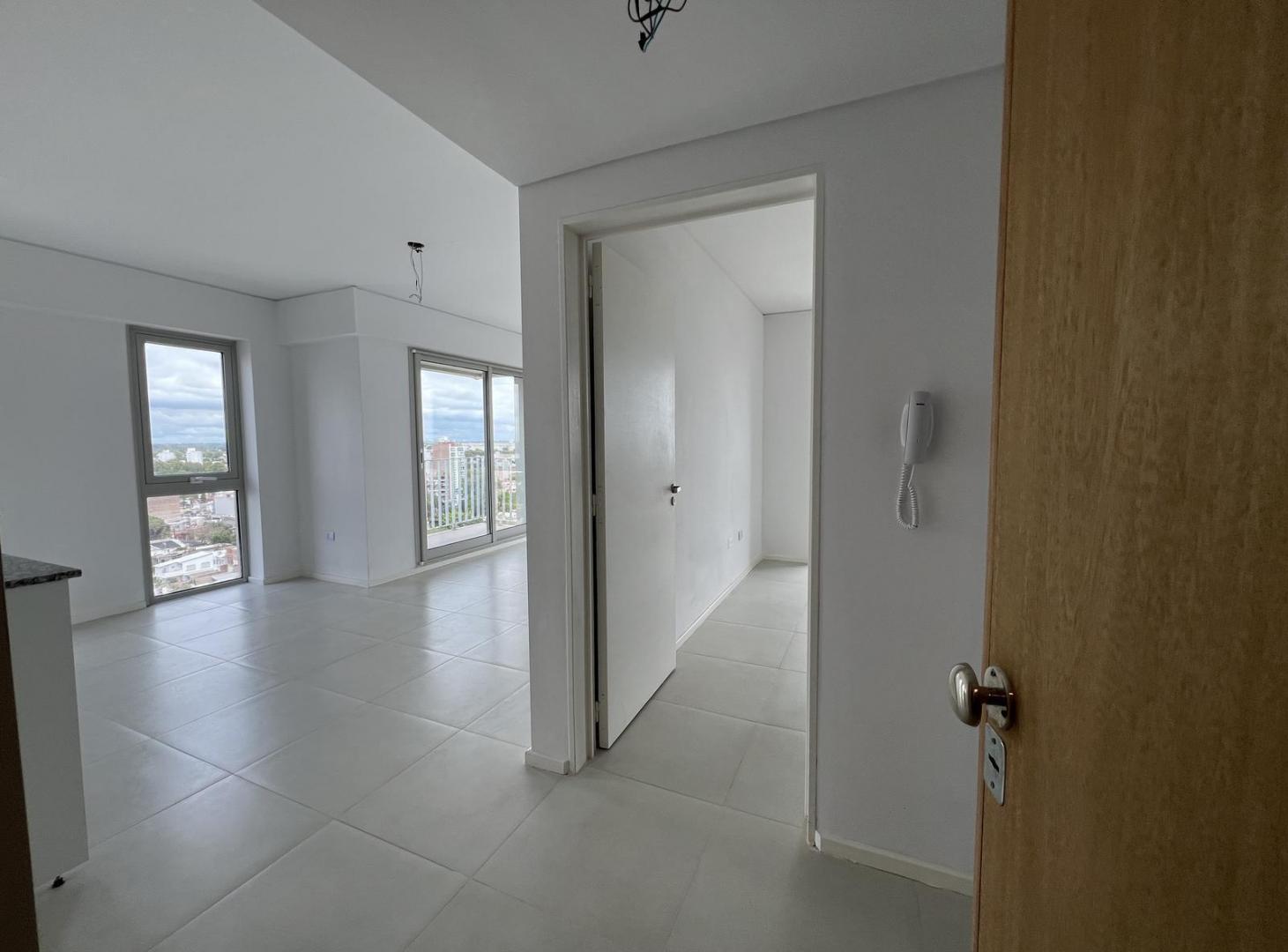 Foto de ALQUILER 1 DORMITORIO CON COCHERA Y BAULERA METRA PUERTO NORTE, ROSARIO, imagen 2