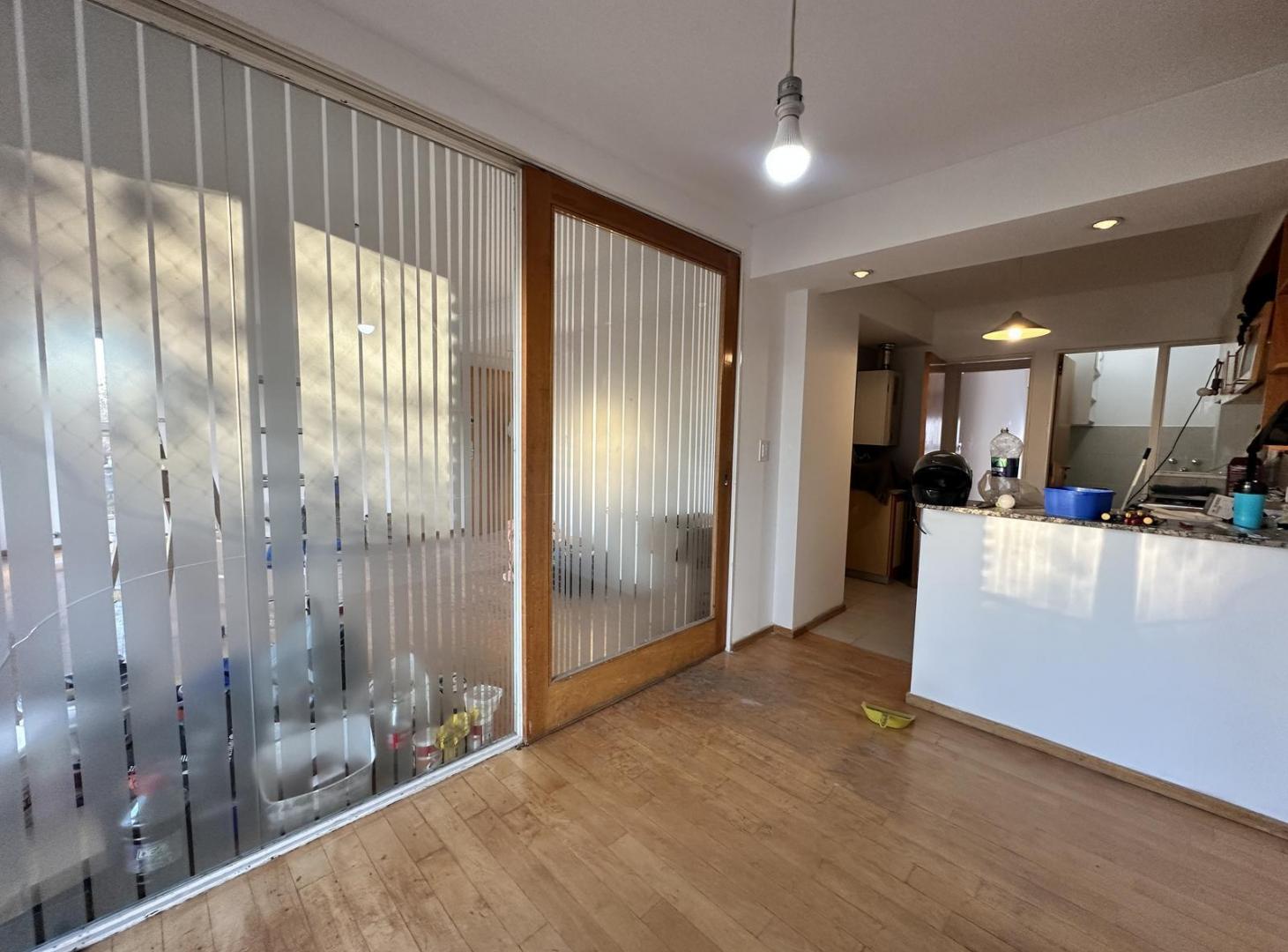 Foto de DEPARTAMENTO EN ALQUILER DE 3 DORMITORIOS CON BALCÓN AL FRENTE OROÑO 324, imagen 2