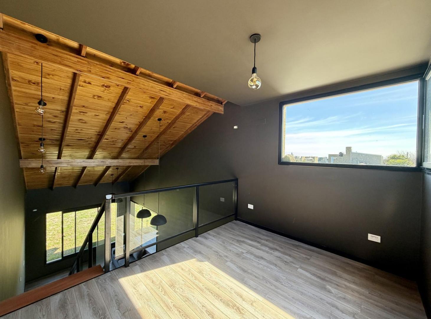 Foto de Casa 1 dormitorio estilo loft duplex en Punta Chacra, imagen 5