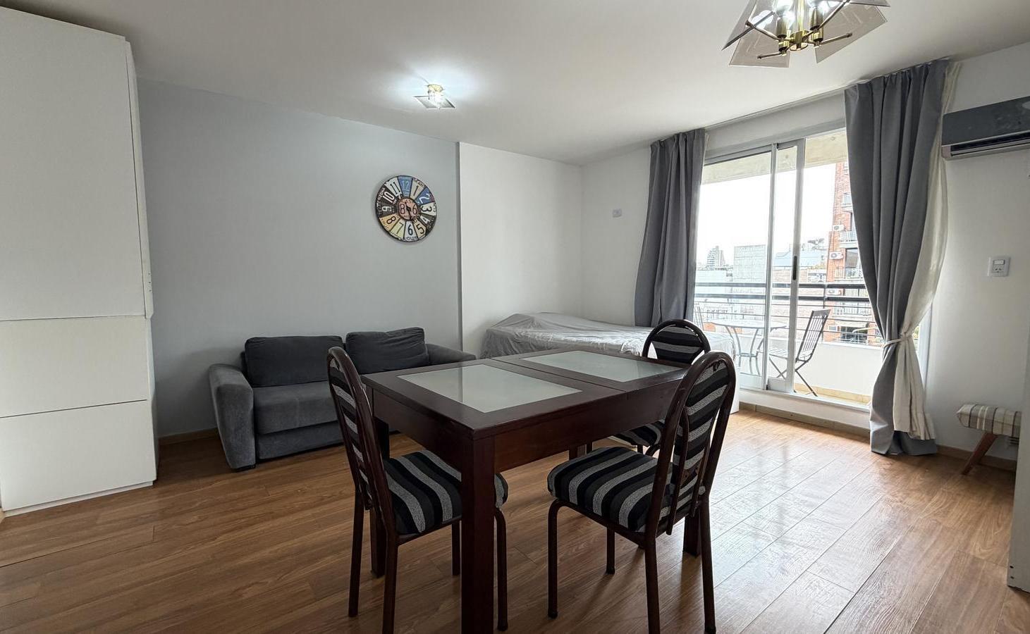 Foto de VENTA DEPARTAMENTO MONOAMBIENTE CON COCHERA EQUIPADO SOBRE AV. FRANCIA, imagen 1