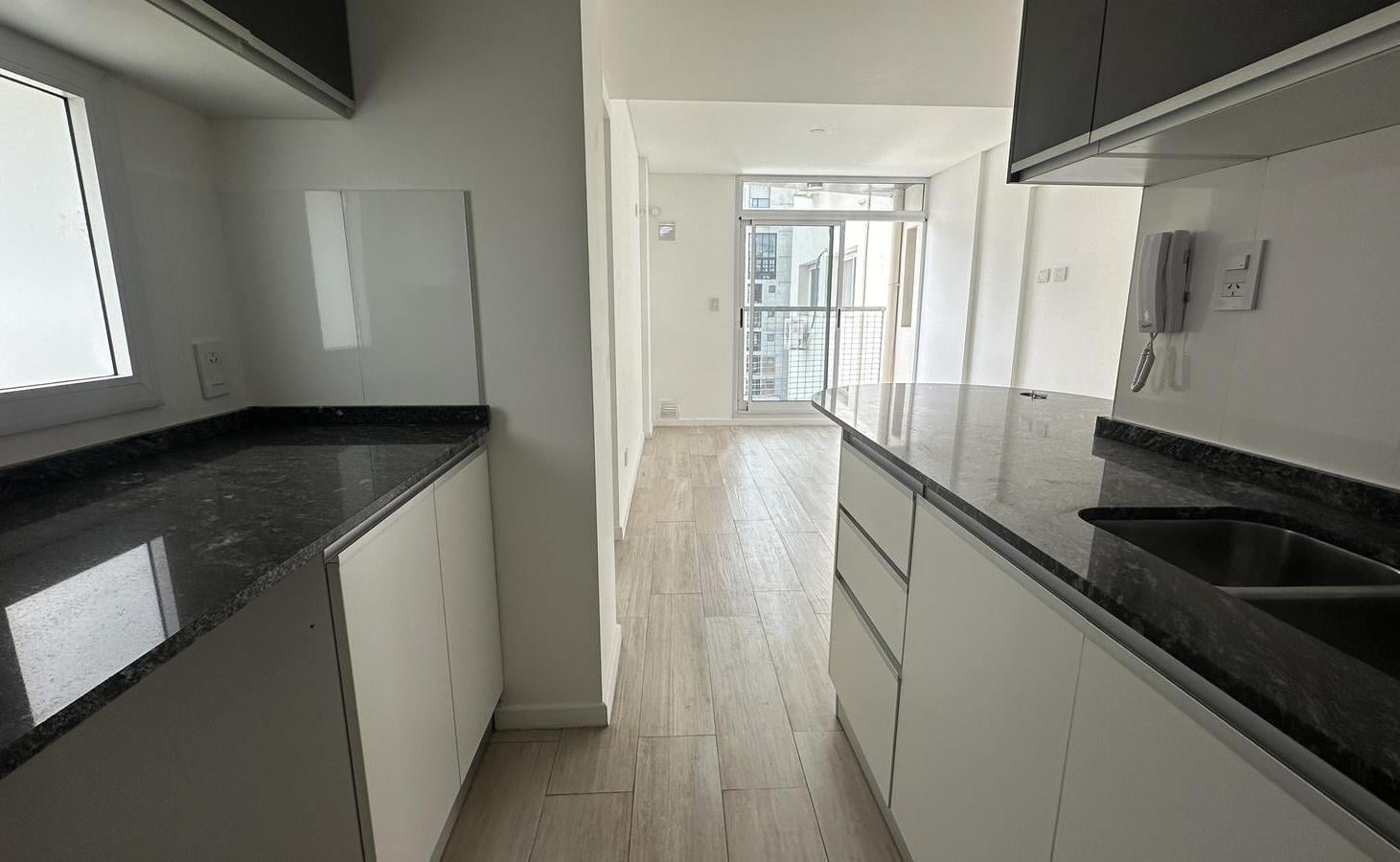Foto de ALQUILER departamento 1 dormitorio Montevideo 324, imagen 2