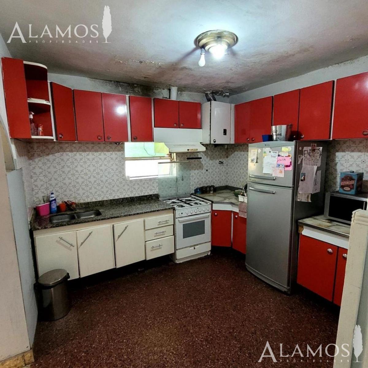 Casa 4 Ambientes en Venta en Merlo 1