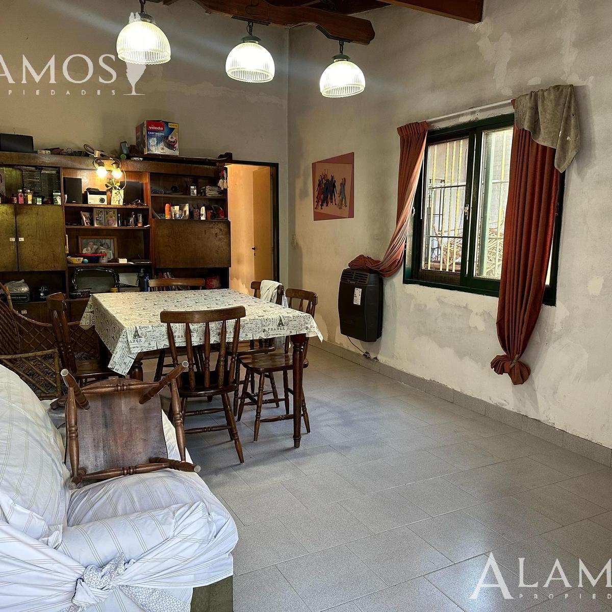 CASA EN VENTA EN VILLA LUZURIAGA