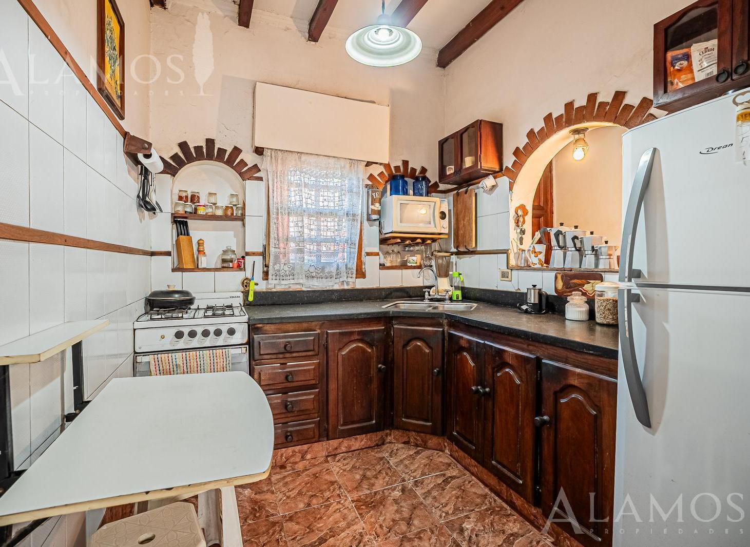 Foto de VENTA CASA 4 AMBIENTES EN HAEDO JARDIN COCHERA, imagen 5