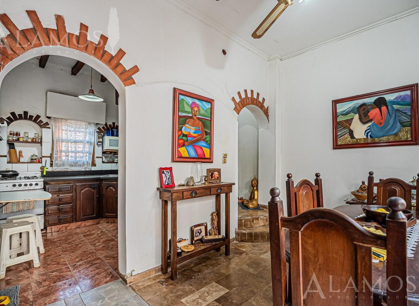 Foto de VENTA CASA 4 AMBIENTES EN HAEDO JARDIN COCHERA, imagen 3