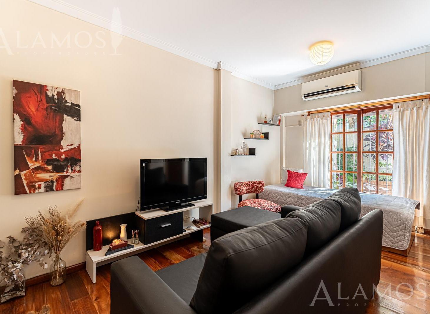 VENTA CASA 5 AMBIENTES EN RAMOS MEJIA TRIPLEX APTO CREDITO